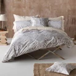 Housse De Couette Guy Laroche ALAIN -Literie Magasin 19d24d20f30240ee9fdfe136d3dc3887