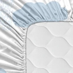 Basic Clouds Drap-housse 7 Basic Clouds Drap-housse -Literie Magasin 84bf0a859f704794a2a97de4776b3a16