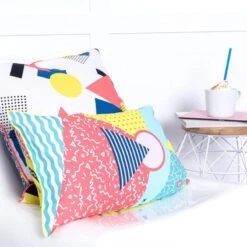 Squiggles Housse De Coussin Décoratif -Literie Magasin 8bbeb19e75a147a49e5b3c61cf402441