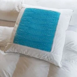 BLEU CALIN Oreiller A Mémoire De Forme Mémofill Avec Gel Rafraîchissant - 100% Coton Percale - 60 X 60 Cm -Literie Magasin bleu calin oreiller a memoire de forme memofill avec gel rafraichissant 100 coton percale 60 x 60 cm 3153633434364 513497