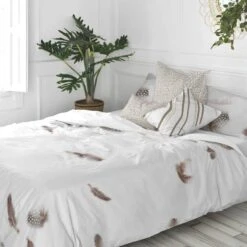 Light Housse De Couette 240x220 Cm -Literie Magasin ca5dd5ebac264aae915c8f19bce1d599