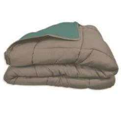 Couette Microfibre 400g/m² CALGARY - 240 X 260 Cm - Gris Galet Et Vert Lac -Literie Magasin couette microfibre 400g m calgary 240 x 260 cm gris galet et vert lac 3120760086209 426202