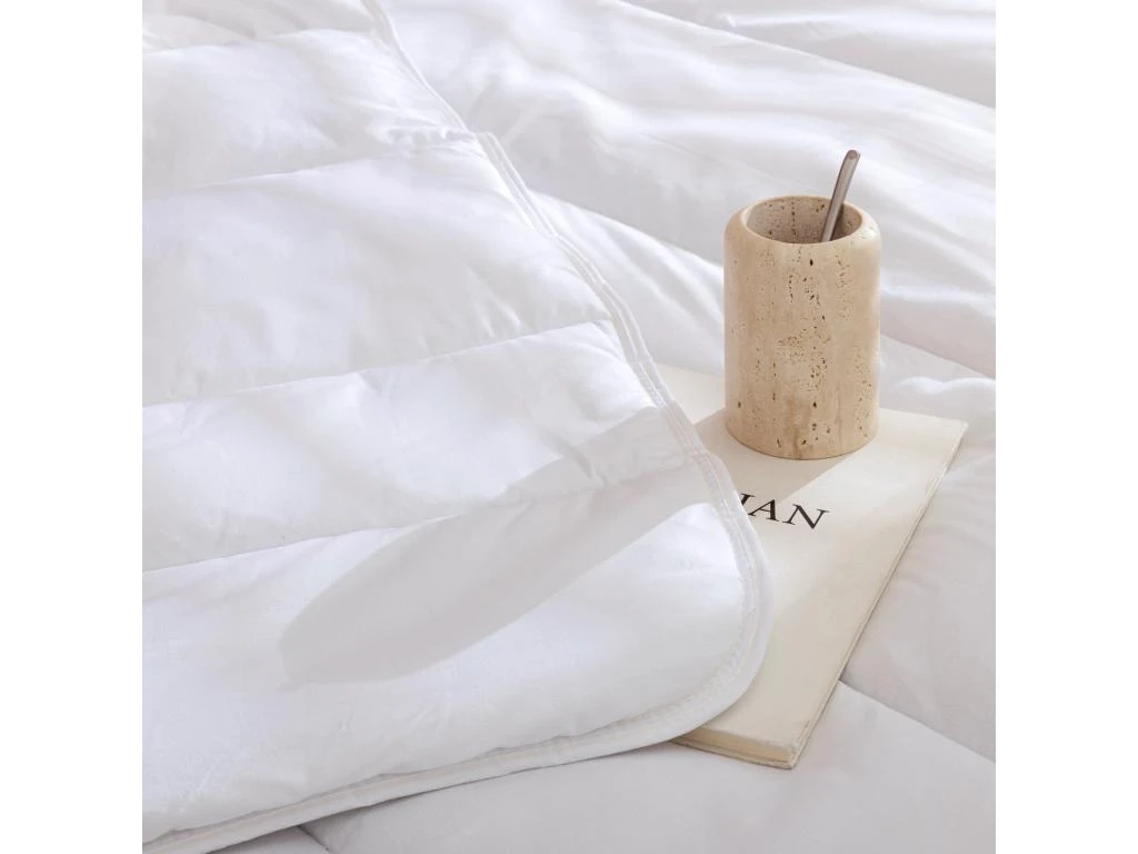 Couette Mi-saison éco Naturelle Enveloppe Coton Bio 350g Someo 240x220 3 Couette Mi-saison éco Naturelle Enveloppe Coton Bio 350g Someo 240x220 – Image 3