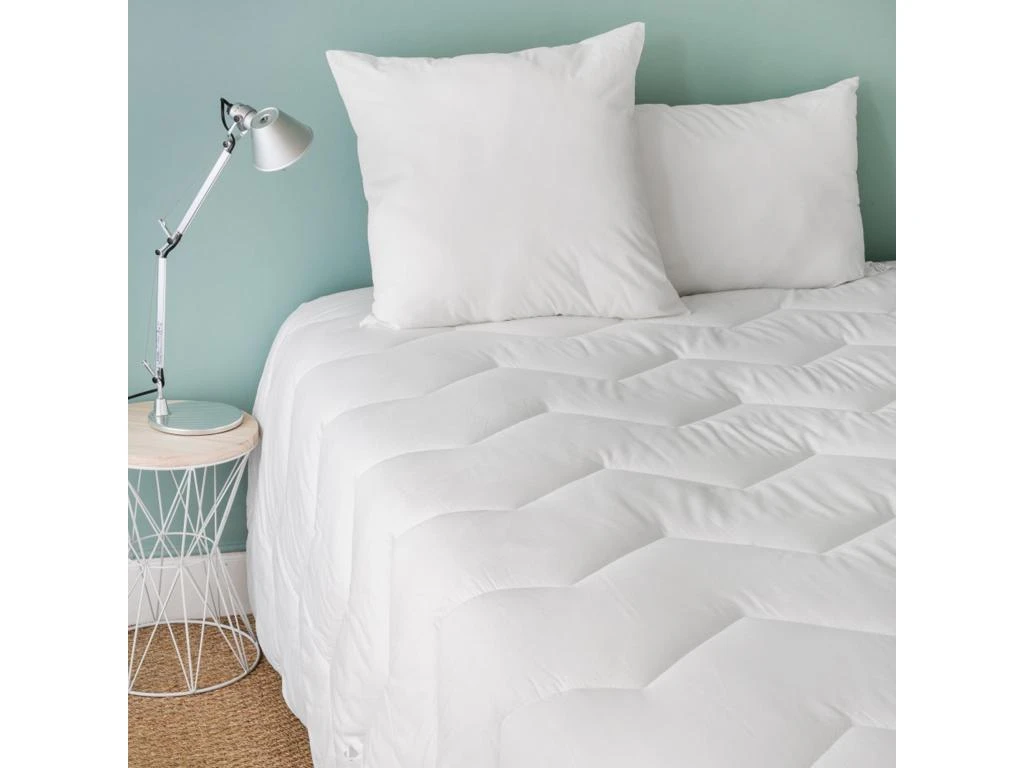 Couette Tempérée 140x200 Cm BAMBOU Garnissage 50% Viscose De Bambou 50% Polyester 300 G/m2 2 Couette Tempérée 140x200 Cm BAMBOU Garnissage 50% Viscose De Bambou 50% Polyester 300 G/m2 – Image 2